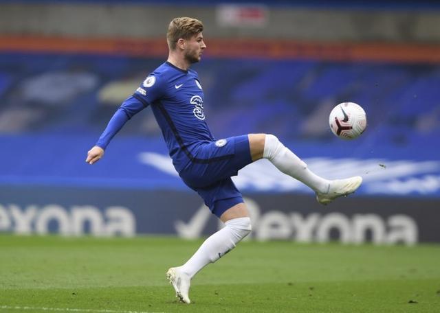 波兰主帅：即使踢得丑陋也要赢球；扎莱夫斯基染黄让我恼火