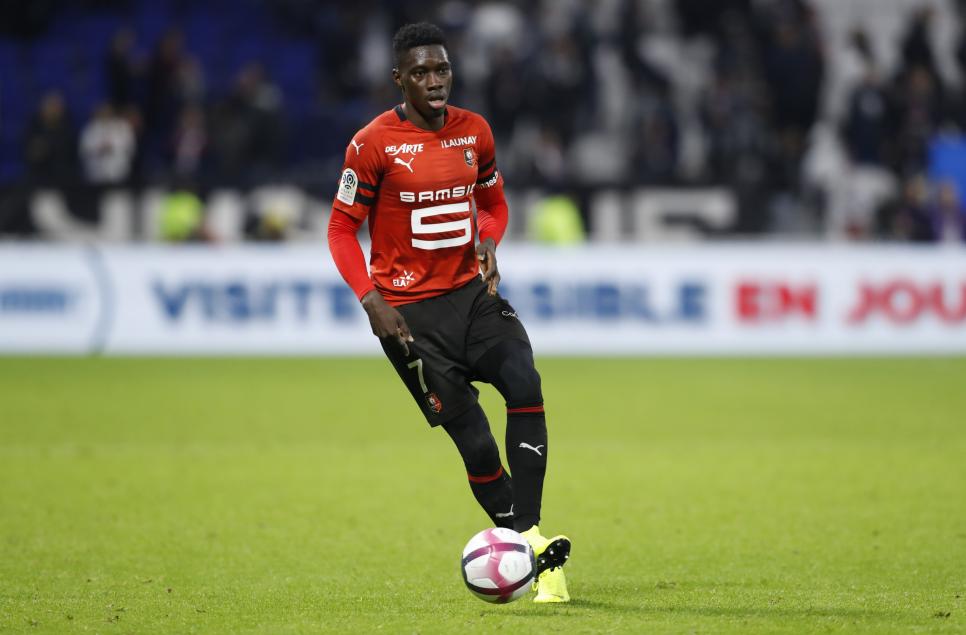 梅西一年三大MVP！造进球74个！快踢满全场还能边线一过四！