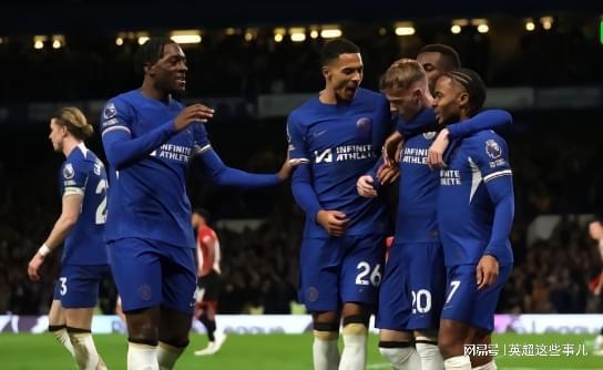 记者：国米失去邓弗里斯后右路失守；新援恩里克完全不合格