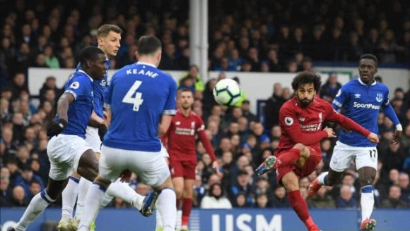 幸福甜蜜，高准翼爱人社媒分享婚纱照拍摄花絮