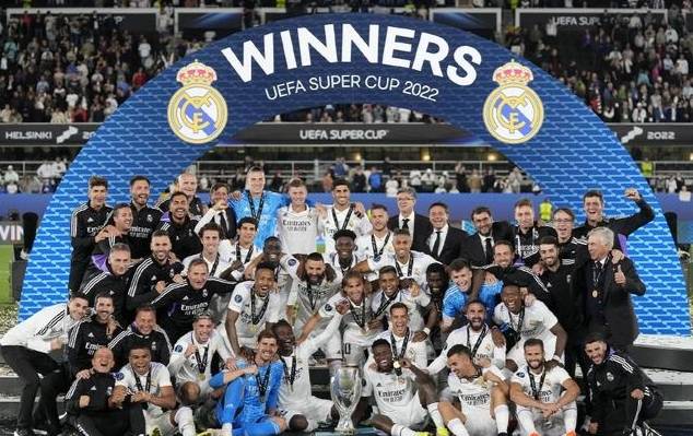 阿森纳在维拉终结不败纪录